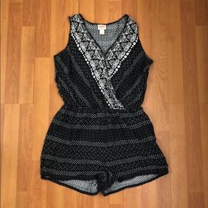 Mossimo romper! SMALl